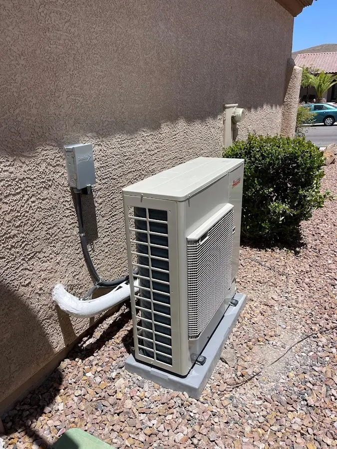 Residential air conditioning condenser unit in Glen Carbon
